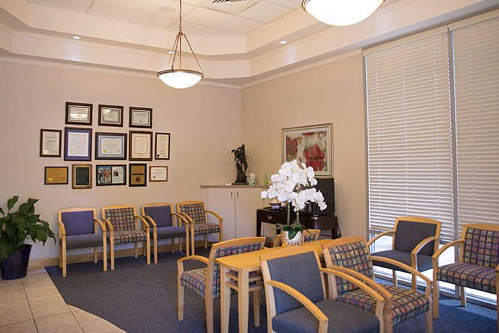 Advanced Dental Concepts | Implant Dentistry, Veneers and Teeth Whitening